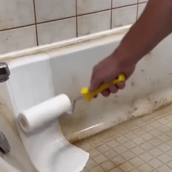 Vopsea ceramica pentru baie 